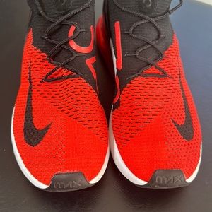 Nike 270 Air Black and red